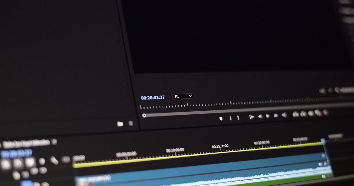 Interface d'un logiciel de montage vidéo en gros plan, avec sa timeline et ses réglages